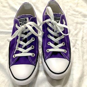 💜Purple Converse All Stars ⭐️ Size 6
